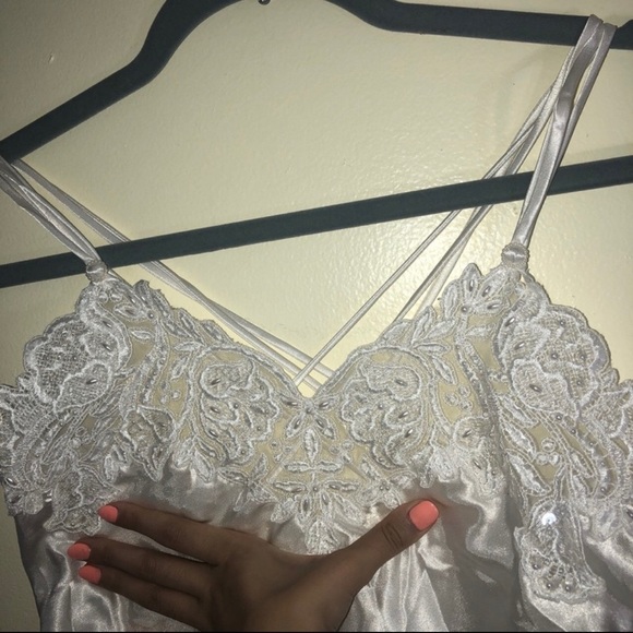 Vintage Beaded Lace Creamy Ivory White Bridal Slip - Picture 1 of 4